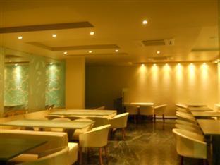 Hotel Grand 3D Bhuj Esterno foto
