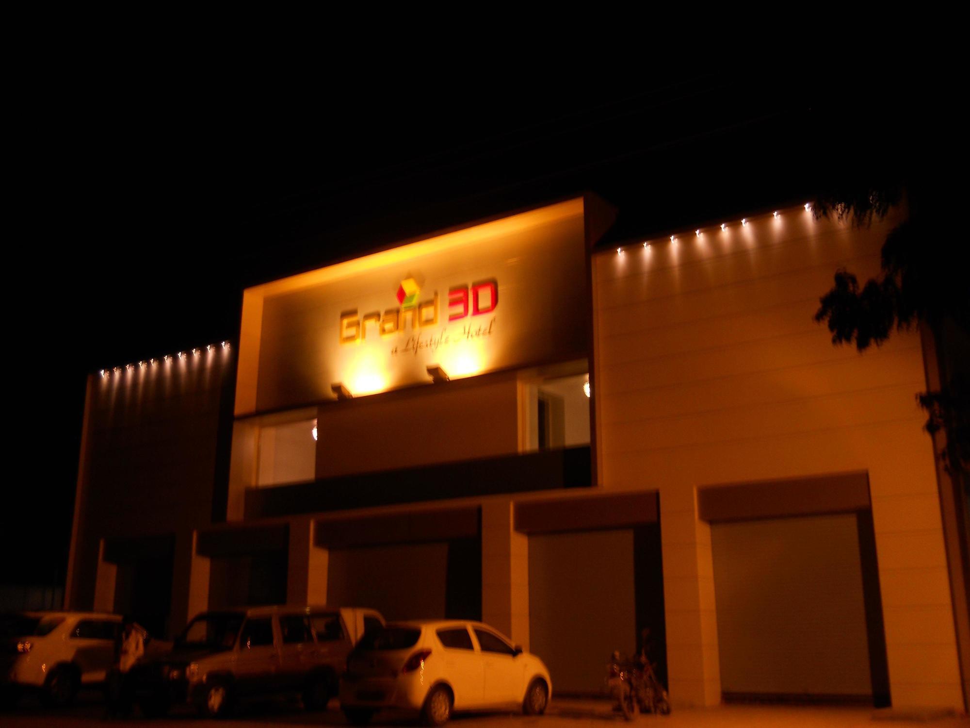 Hotel Grand 3D Bhuj Esterno foto
